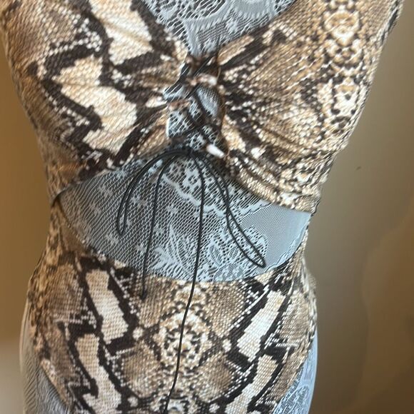 Bold Diva Cutout Snake Bodysuit Sz Small - Picture 6 of 10